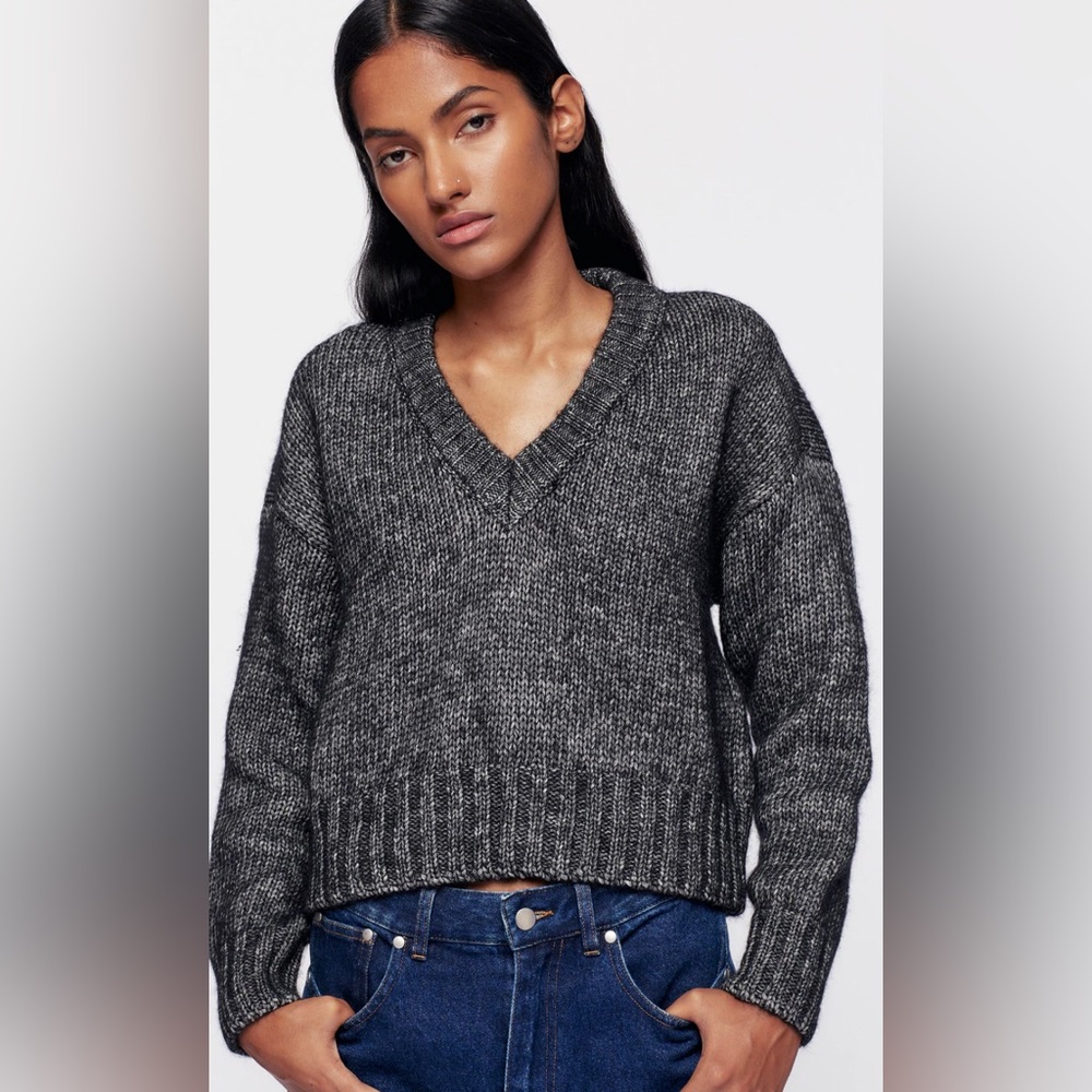 KOTN Gray V-Neck Sweater
